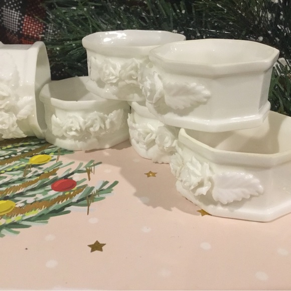 Bright White Porcelain Napkin Rings with White Flowers 2 sets of 4 - Picture 2 of 4